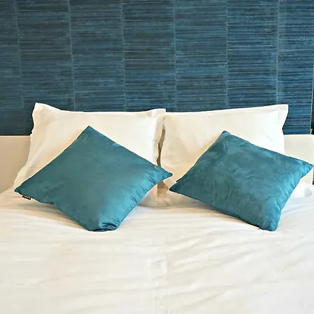 Little - Alix Rijsel